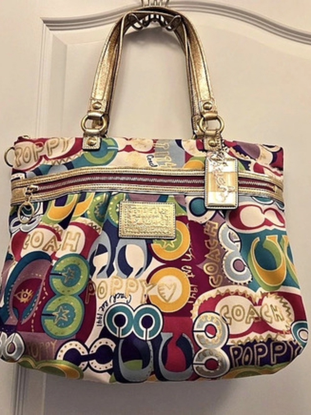 Vintage Y2K Era Coach Poppy Graffiti Tote Multicolor, Gold & Pink Shoulder Bag